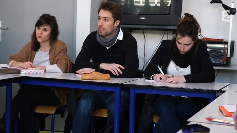 Cet enseignant en ZEP a raconté comment il s'est fait frapper "en pleine tête" par un élève de CM2 hors de lui.