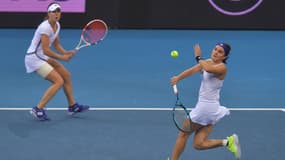 Alizé Cornet et Clara Burel, à Prague le 1er novembre 2021