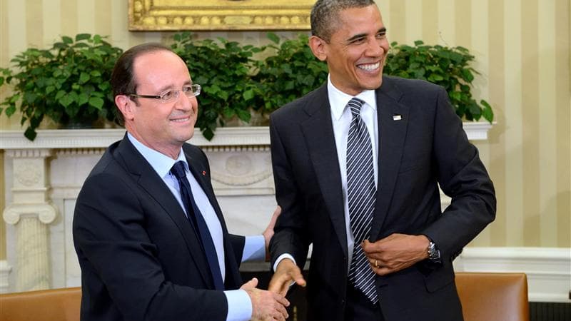 Pour son baptême du feu diplomatique sur la scène mondiale, trois jours seulement après son investiture, François Hollande a abordé vendredi avec Barack Obama les sujets-clés de la croissance, de la Grèce et de l'Afghanistan. /Photo prise le 18 mai 2012/R