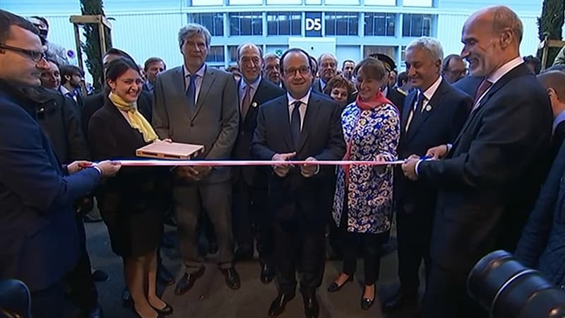 François Hollande, accompagné des ministres de l'Environnement, Ségolène Royal et de l'Agriculture, Stéphane Le Foll, a coupé le ruban de la nouvelle "Halle Bio" de Rungis ce lundi au petit matin. 