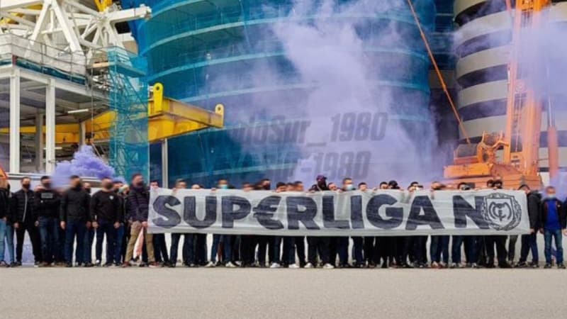 Super League: des fans du Real Madrid massés devant Bernabéu contre le projet