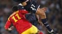 Le défenseur central bordelais saute plus haut que son adversaire lensois, à l'image de la rencontre qui sourira finalement et largement) aux champions de France (4-1).