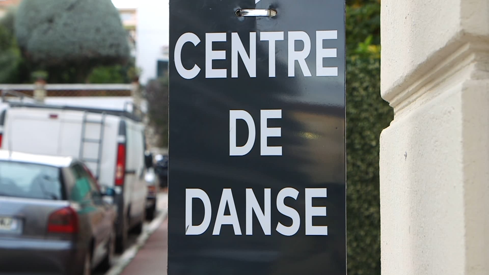 the letter from choreographer Bruno Vandelli to the parents of students at his dance school