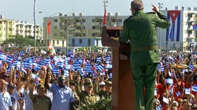 Fidel Castro en 2000 lors d'une commémoration 
