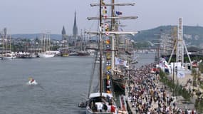 La visite des bateaux reste un incontournable pour les enfants.