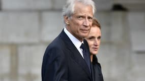 L'ancien Premier ministre Dominique de Villepin arrive pour assister à une messe en hommage à l'ancien président Jacques Chirac à l'église Saint-Sulpice à Paris, le 30 septembre 2019.