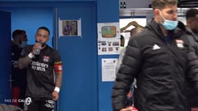 Pape Gueye dans le vestiaire de l'OL au Vélodrome