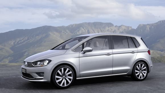La Golf Plus a désormais un successeur, le Sportsvan, à mi-chemin entre la Golf et un monospace. La Golf Plus a désormais un successeur, le Sportsvan, à mi-chemin entre la Golf et un monospace.