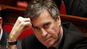 Cette commission visant à déterminer "d'éventuels dysfonctionnements" ne pouvait être rejetée qu'à une majorité des 3/5èmes des membres de l'Assemblée.