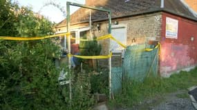 La maison abandonnée où a été retrouvé le corps du petit garçon