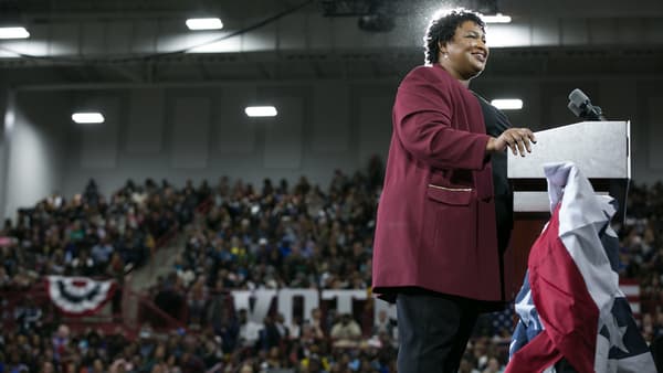 Stacey Abrams lors d'un meeting à Atlanta, en Géorgie, le 2 novembre. Stacey Abrams lors d'un meeting à Atlanta, en Géorgie, le 2 novembre.