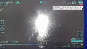  Deux bateaux russes ont été détruits par des drones ukrainiens en mer Noire, selon des images de l'armée ukrainiennes, datées du 2 mai 2022