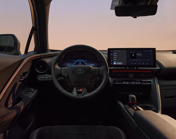 The interior of the new C-HR.