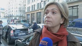 Valérie Pécresse, députée UMP, réagit aux déclarations de Laurent Fabius au micro de BFMTV, le 19 février 2013