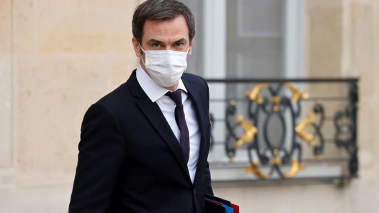 Le ministre de la Santé Olivier Véran quitte le palais de l'Elysée, le 20 janvier 2021