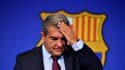 Le président du FC Barcelone Joan Laporta lors d'un point presse au Camp Nou, le 6 août 2021