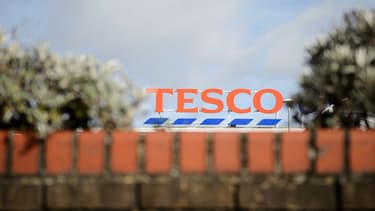 Tesco a surévalué ses prévisions de profits pour le semestre de 317 millions d'euros.