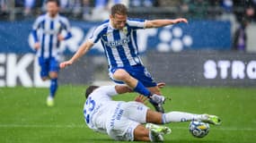 Un tacle lors du match entre Goteborg et Noorkoping