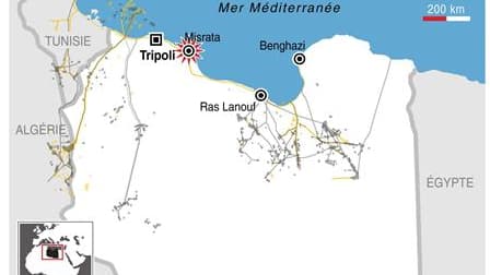LA VILLE LIBYENNE DE MISRATA BOMBARDÉE PAR LES FORCES DE MOUAMMAR KADHAFI
