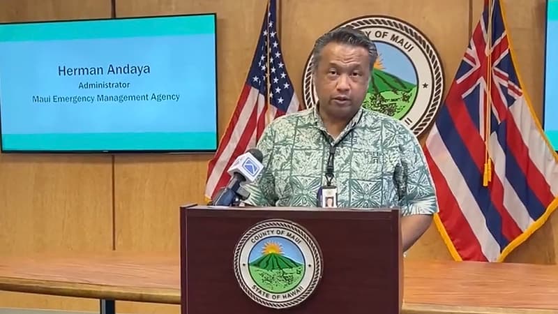 Incendies à Hawaï: critiqué pour ne pas avoir déclenché les sirènes, un haut-responsable démissionne