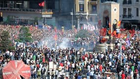 Manifestation place Taksim à Istanbul en Turquie le 1er juin 2013.