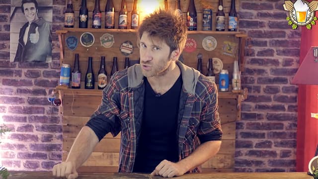 Le YouTubeur Une Bière et Jivay nous initie aux subtilités de la bière.