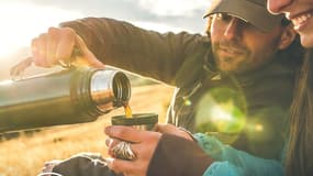 Gourde Stanley : connaissez-vous cette marque de thermos isotherme hyper efficace ?
