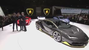 Découvrez en vidéo la Lamborghini Centenario présentée au Salon automobile de Genève 2016.