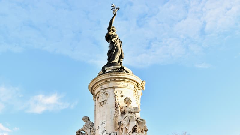 La statue de la place de la République, à Paris.