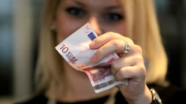 Les coupures actuelles, émises depuis janvier 2002, seront peu à peu retirées de la circulation.