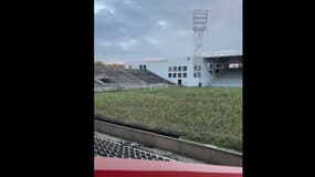 Le stade des Costières où la nature a repris ses droits