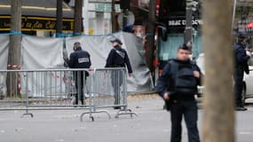 Plusieurs attaques dans la capitale et à Saint-Denis ont fait plus de cent morts et des dizaines de blessés, vendredi 13 novembre.