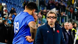 Le visage de Fabien Galthié résume l'état d'esprit général après ce match, les Bleus ont frôlé la défaite à Rome