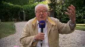 FN: Jean-Marie Le Pen estime que c’est à sa fille de "faire le geste de l’amour"