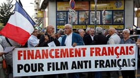 De légers incidents ont opposé lundi lors d'une projection à Marseille partisans et détracteurs du film "Hors-la-loi" de Rachid Bouchared, qui a suscité la polémique lors du dernier Festival de Cannes. /Photo prise le 20 septembre 2010/REUTERS/Jean-Paul P