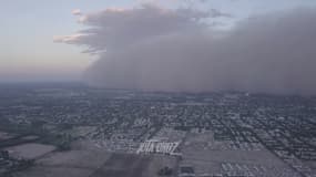 En Argentine, une impressionnante tempête de sable a recouvert la ville de Mendoza 
