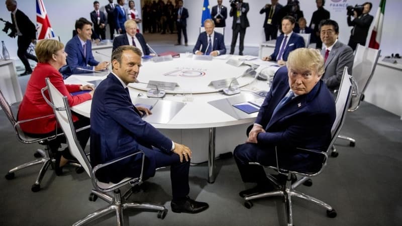 Angela Merkel, Justin Trudeau, Emmanuel Macron, Boris Johnson, Donald Tusk, Giuseppe Conte, Donald Trump et Shinzo Abe réunis au cours du G7 à Biarritz, dimanche 25 août 2019