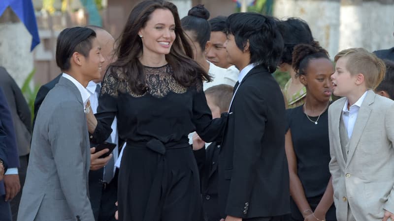 Angelina Jolie et ses enfants au Cambodge, le 17 février 2017
