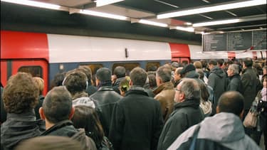 La ligne A du RER est stratégique: c'est celle qui transporte le plus de voyageurs en Europe