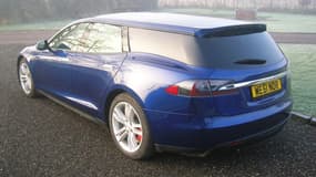 Des Anglais ont réalisé ce break à partir d'une base de berline Model S. 