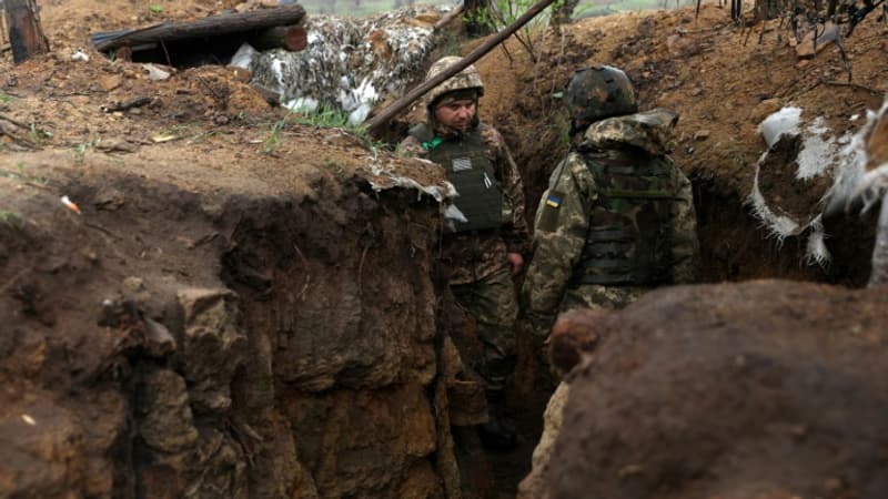La Russie accuse l'armée ukrainienne d'avoir torturé des soldats russes et ouvre plusieurs enquêtes