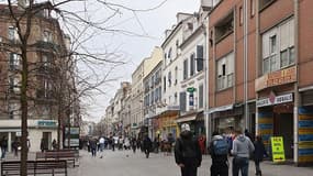 La rue Gabriel Péri, à Saint-Denis