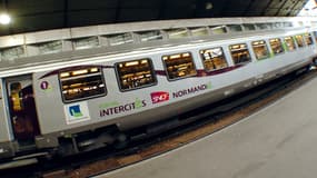 Un train Intercités de la SNCF.