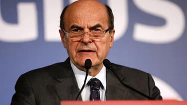 Le chef de file du centre-gauche italien Pier Luigi Bersani a appelé Beppe Grillo, leader du mouvement contestataire 5 Etoiles, à soutenir un gouvernement provisoire afin d'éviter la tenue de nouvelles élections en Italie. /Photo prise le 26 février 2013/