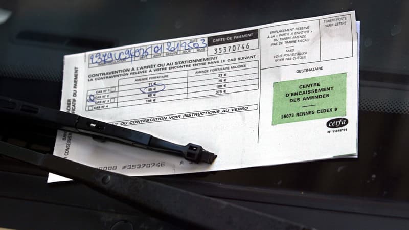L'amende à l'ancienne de 17 euros sur le pare-brise pourrait disparaître.