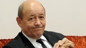 Jean-Yves Le Drian a annoncé l'abandon du logiel Louvois, mardi 26 novembre.