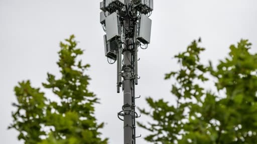 Plusieurs maires écologistes ou de gauche de grandes villes françaises avaient décidé de lancer fin 2020 un "débat public" sur les éventuelles conséquences du déploiement de la 5G sur l'environnement et la santé