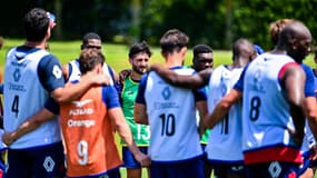 Les joueurs du XV de France réunis à l'entraînement, le 25 juin 2024, à Marcoussis, avant que la tournée ne dégénère