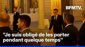  Emmanuel Macron apparaît en lunettes de soleil lors d'une réunion officielle 