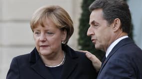 Dans une lettre adressée mercredi au président du Conseil européen Herman Van Rompuy, Nicolas Sarkozy et Angela Merkel proposent à leurs partenaires de la zone euro, et si possible de l'ensemble de l'Union européenne, de mettre en oeuvre une discipline bu